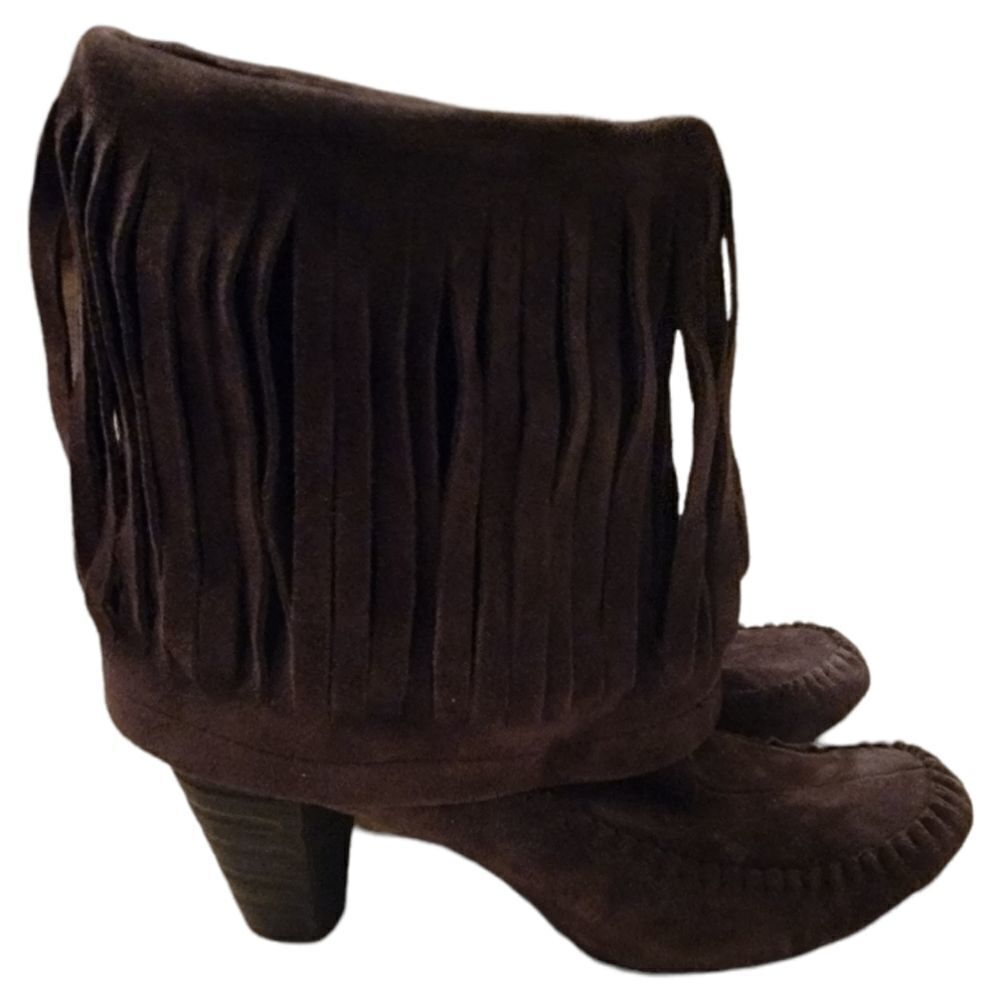 𝅺Born Brown Suede Fringe Boots Size 7